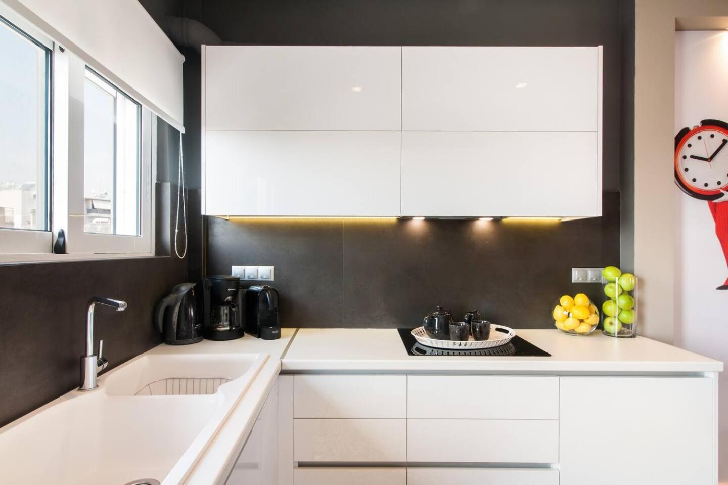 Ma Maison Nο 1, Penthouse, Acropolis And Lycabettus View, Ultra High Speed Internet 300 Mbps, 15' To Acropolis By Metro, 1' From Metro Station Athen Eksteriør bilde