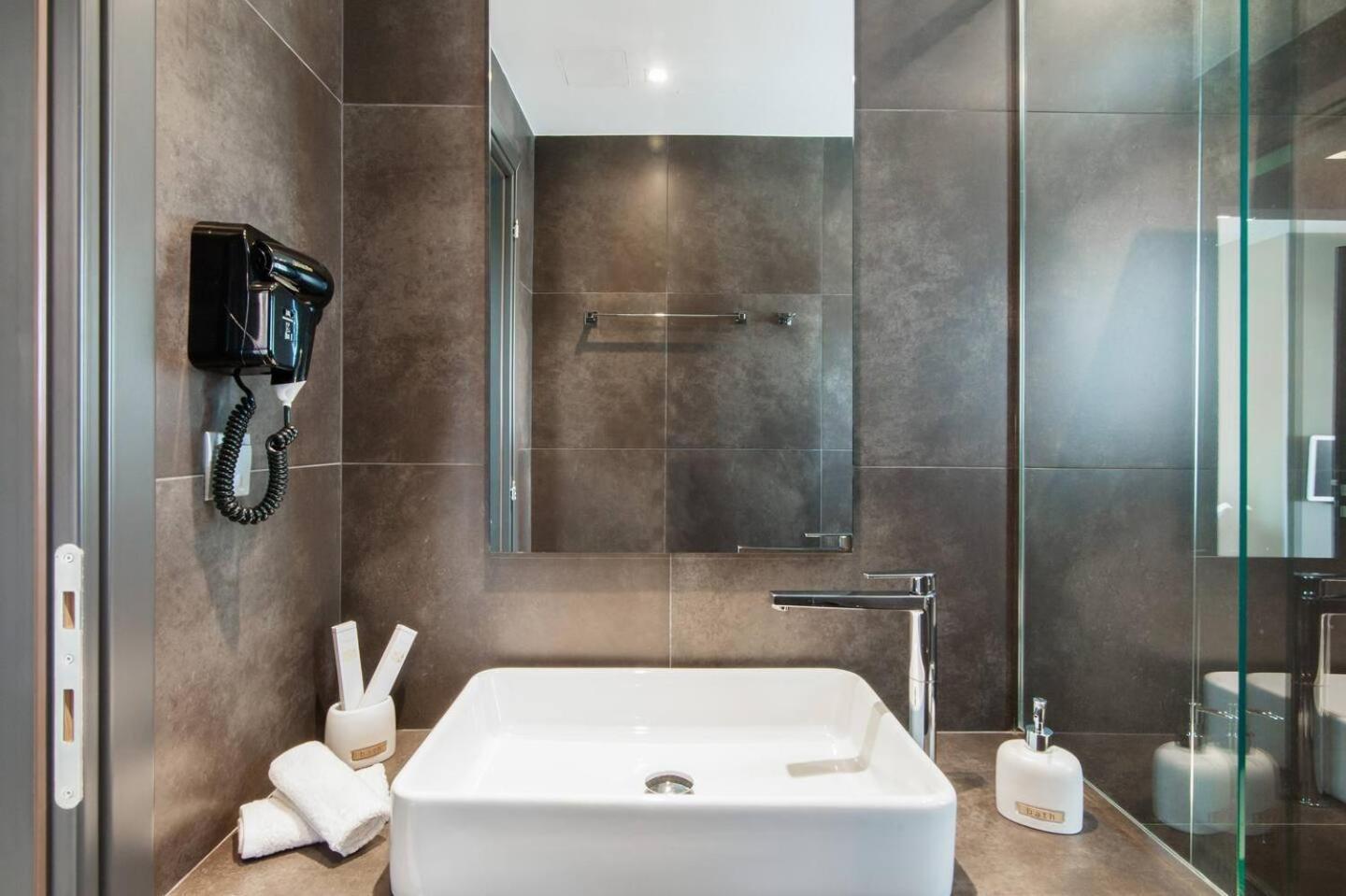 Ma Maison Nο 1, Penthouse, Acropolis And Lycabettus View, Ultra High Speed Internet 300 Mbps, 15' To Acropolis By Metro, 1' From Metro Station Athen Eksteriør bilde