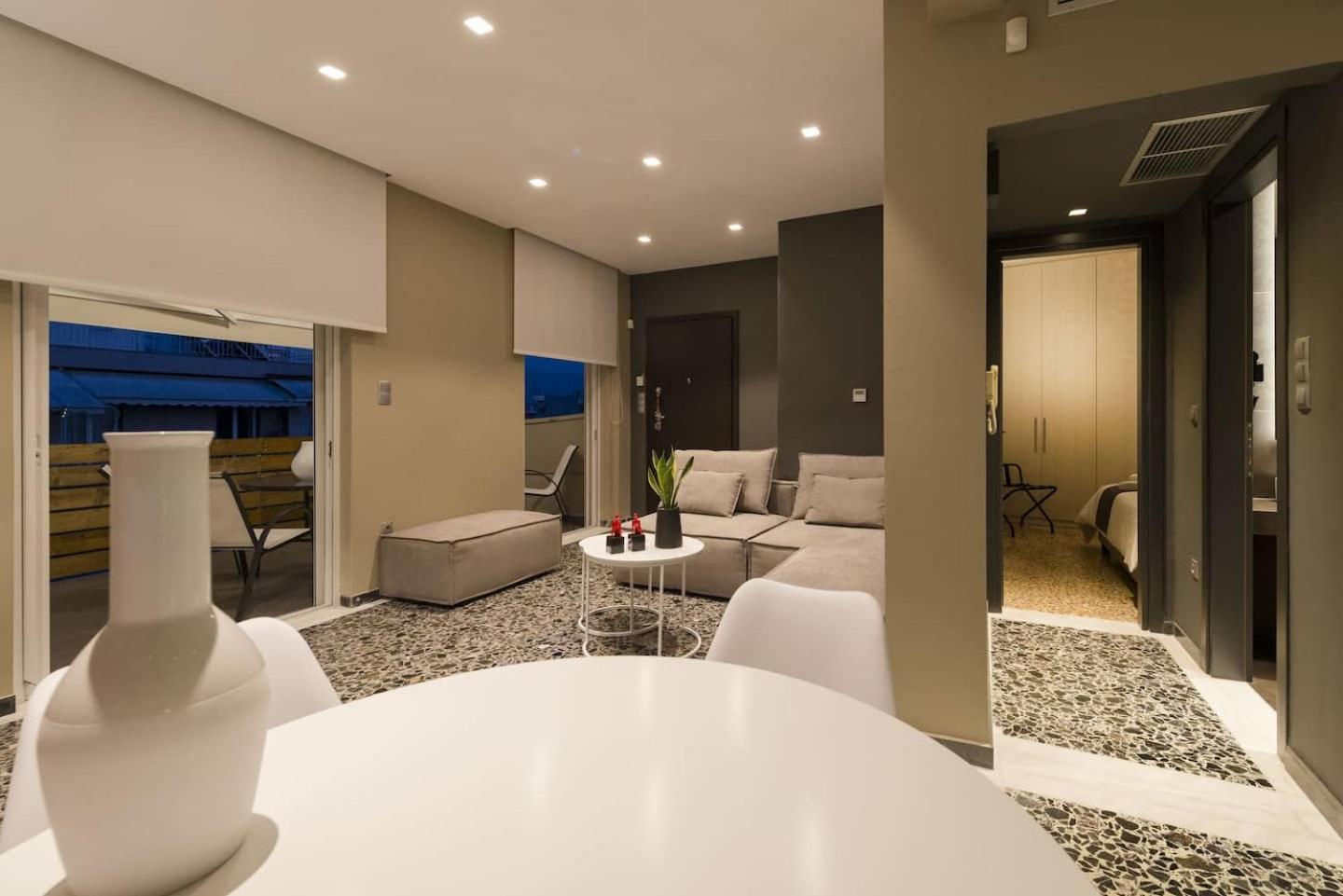 Ma Maison Nο 1, Penthouse, Acropolis And Lycabettus View, Ultra High Speed Internet 300 Mbps, 15' To Acropolis By Metro, 1' From Metro Station Athen Eksteriør bilde